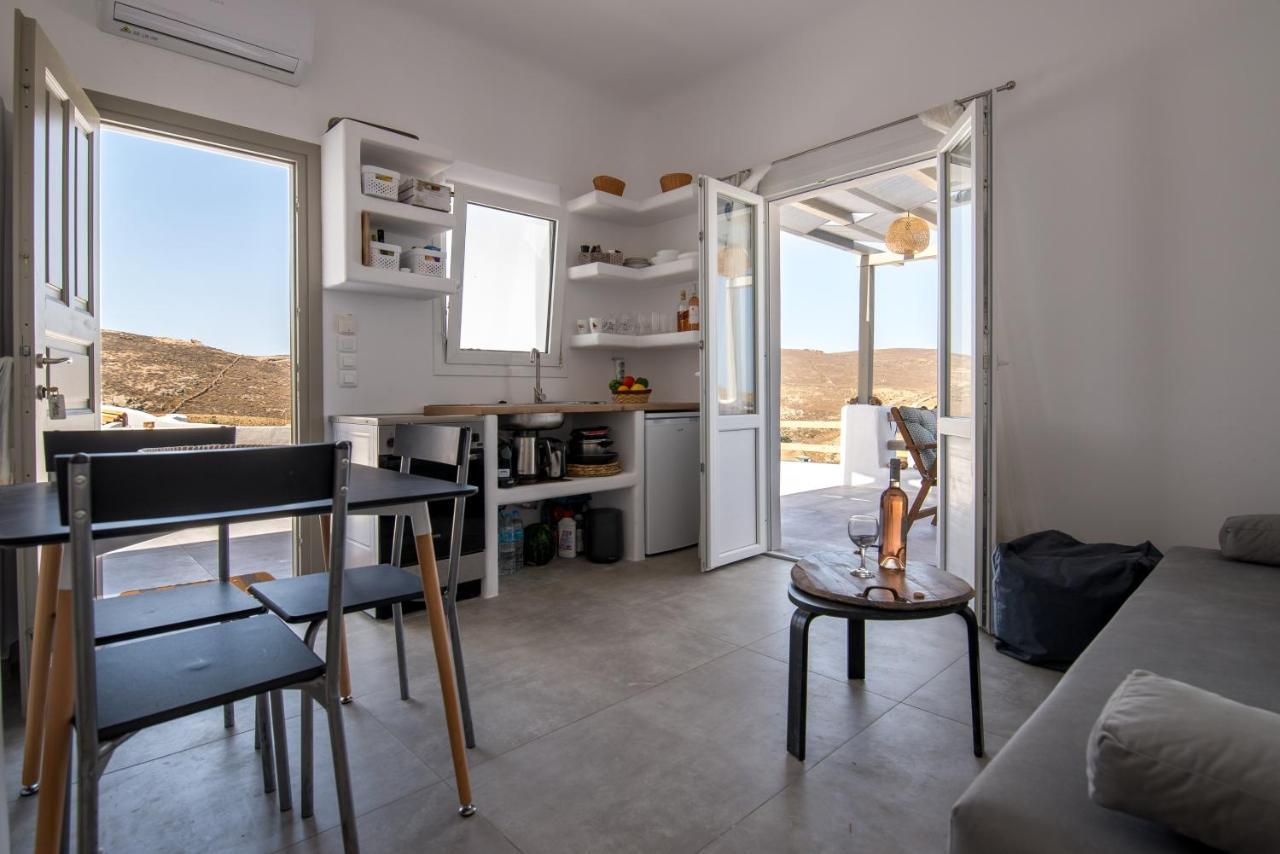 Miramare Suites Mykonos Merchia Beach エクステリア 写真
