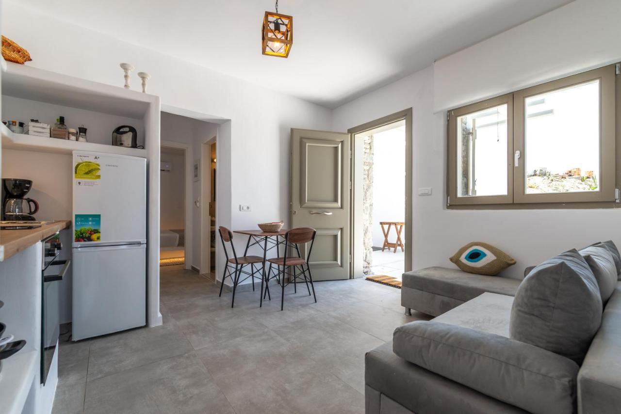 Miramare Suites Mykonos Merchia Beach エクステリア 写真