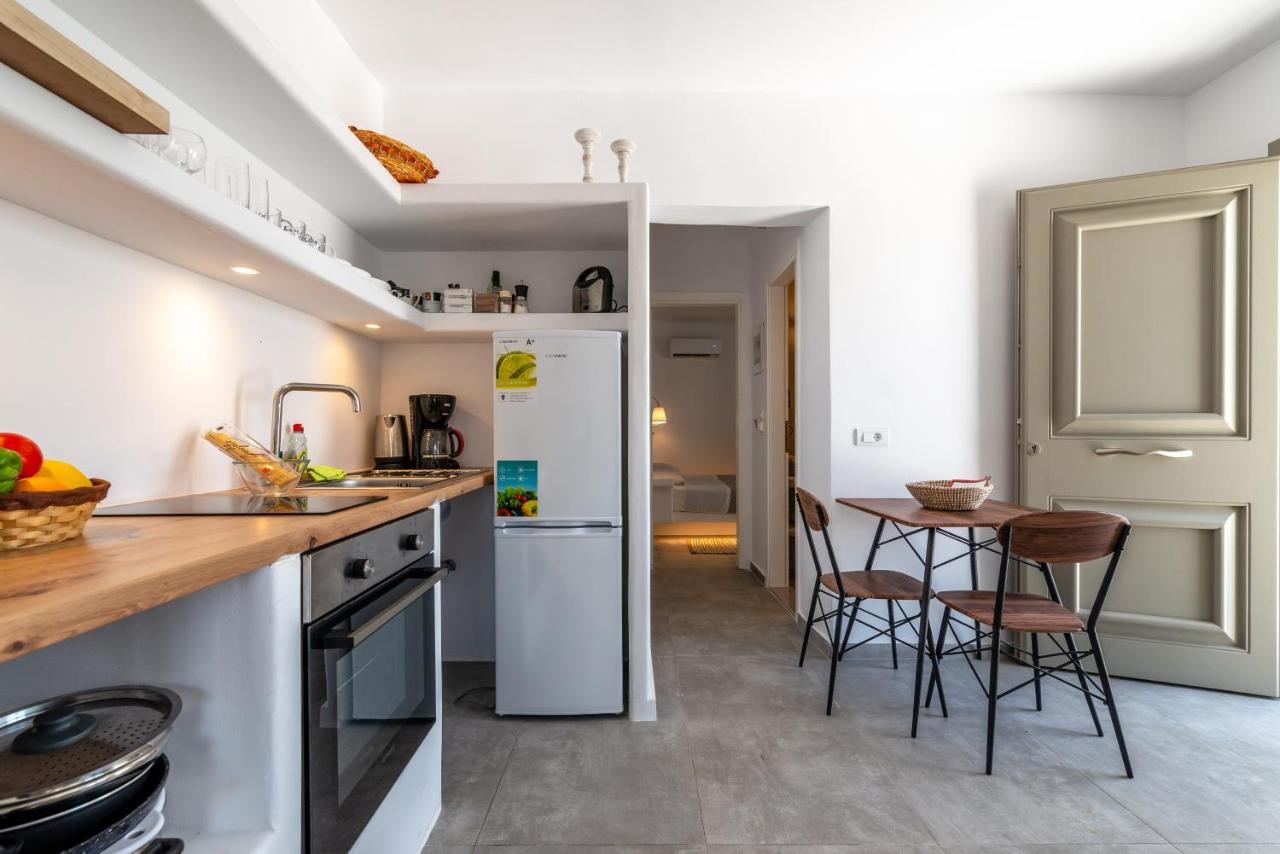 Miramare Suites Mykonos Merchia Beach エクステリア 写真