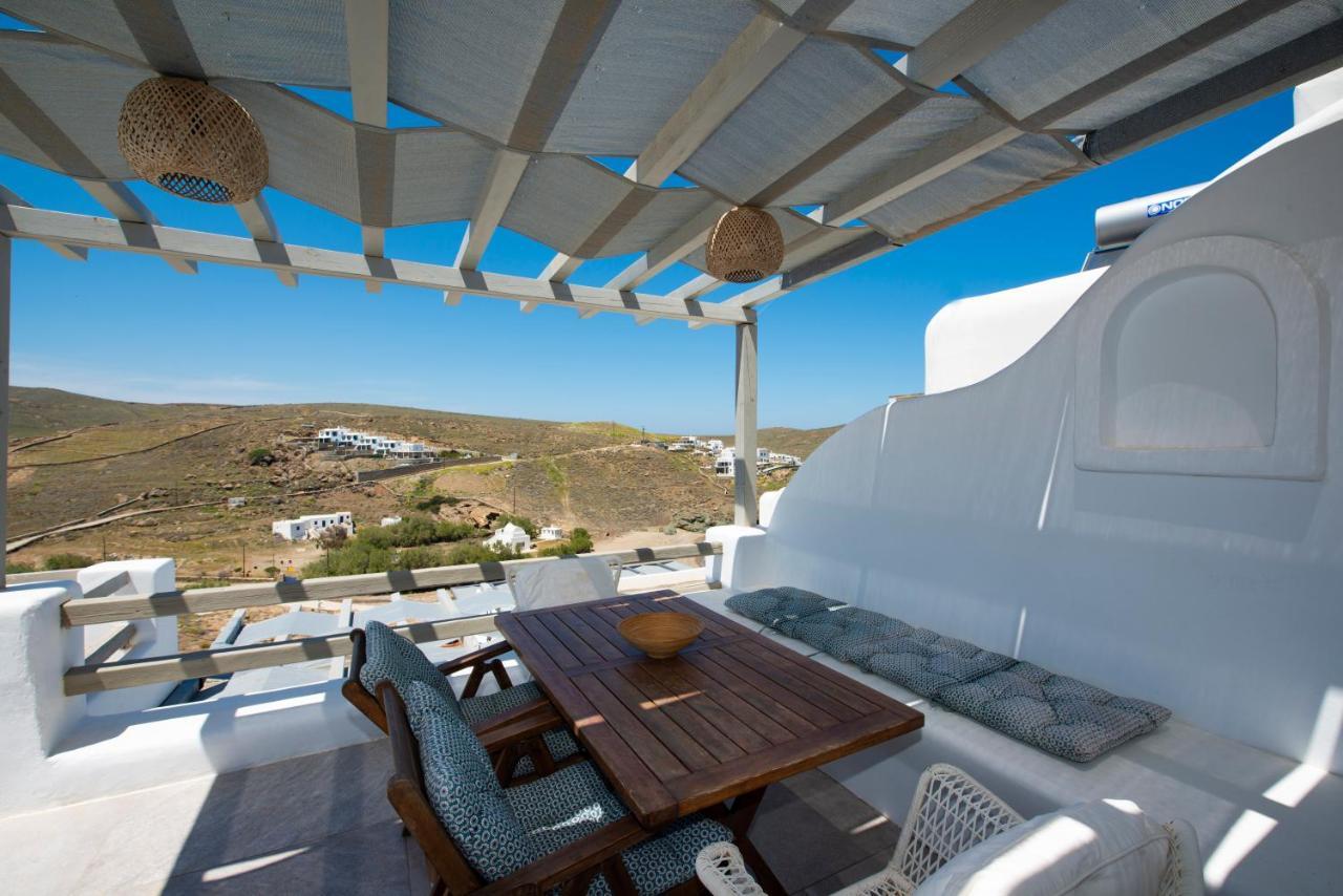 Miramare Suites Mykonos Merchia Beach エクステリア 写真