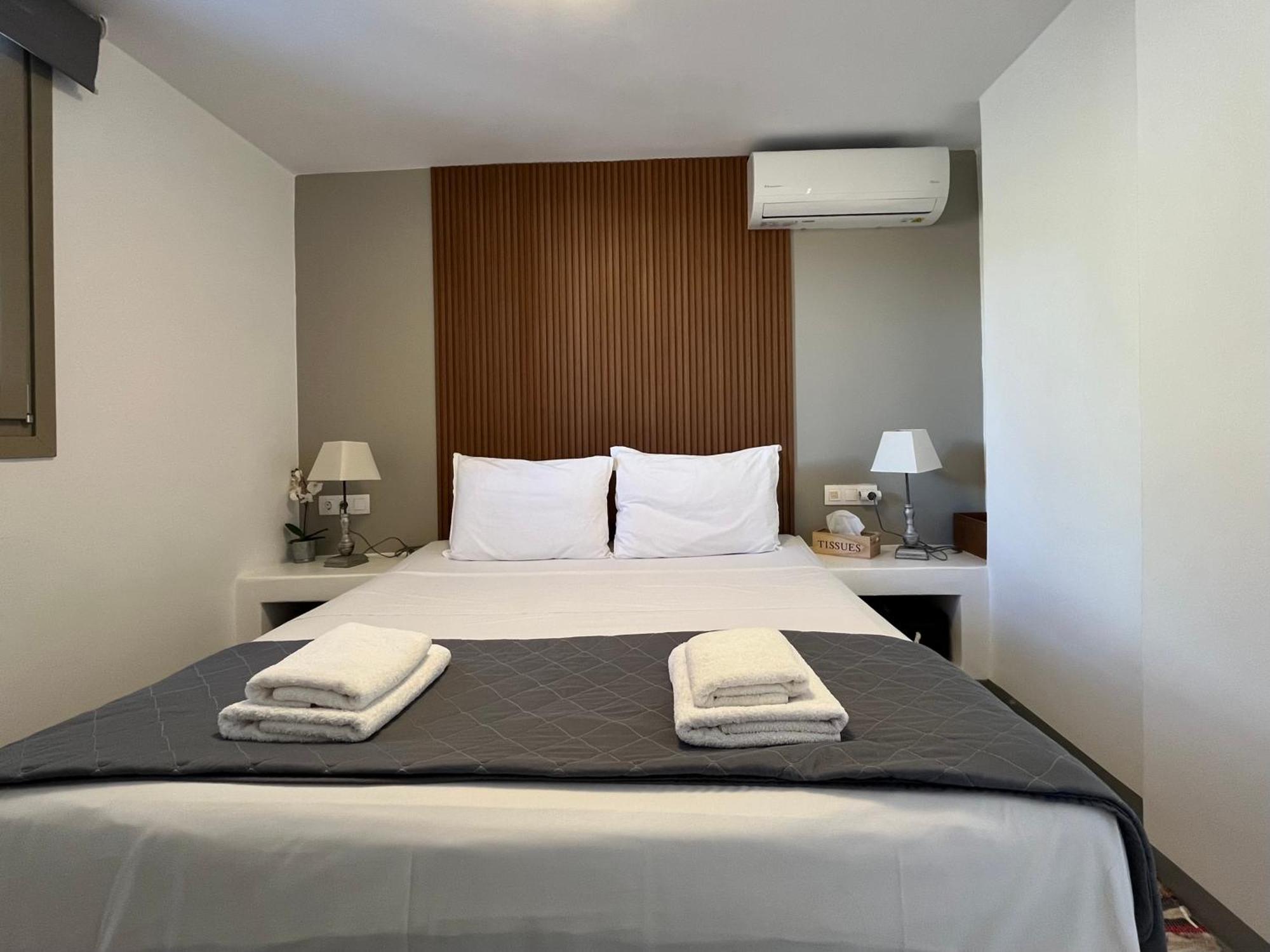 Miramare Suites Mykonos Merchia Beach エクステリア 写真