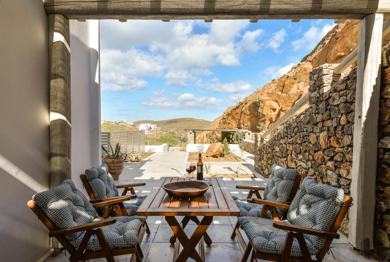 Miramare Suites Mykonos Merchia Beach エクステリア 写真